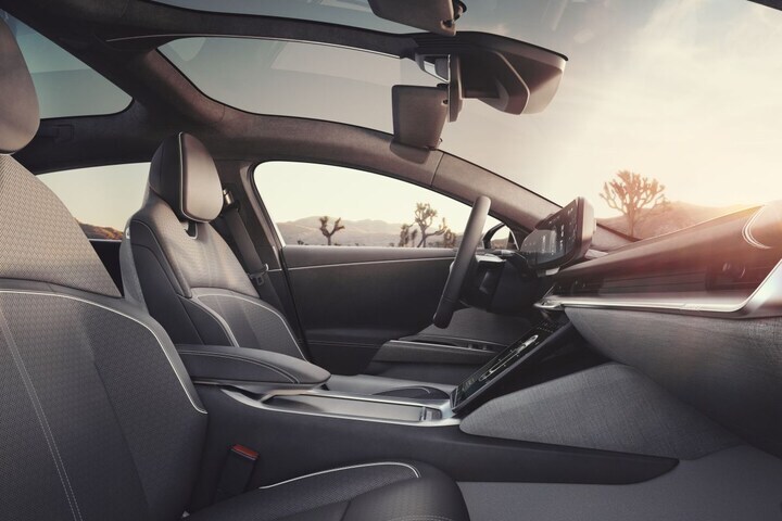 Lucid Air