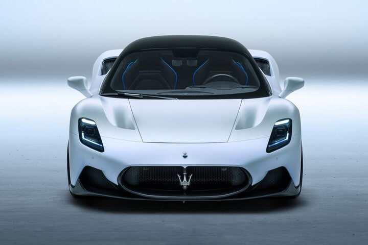 Maserati MC20
