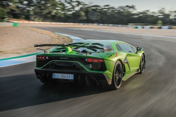 Lamborghini Aventador