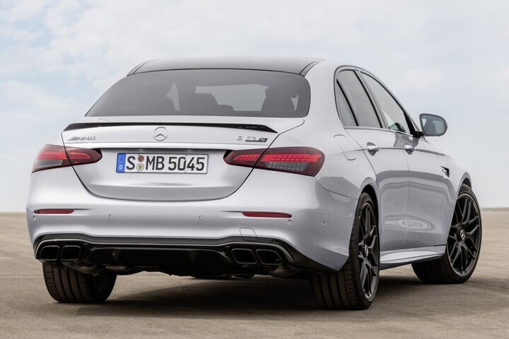 Mercedes-Benz E 63 AMG
