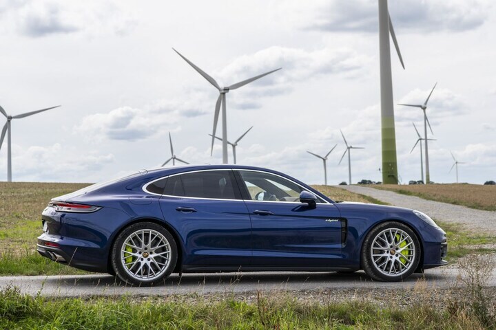 Porsche Panamera 4S e-Hybrid