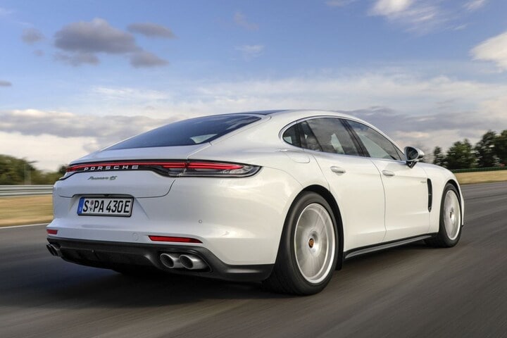 Porsche Panamera 4S e-Hybrid
