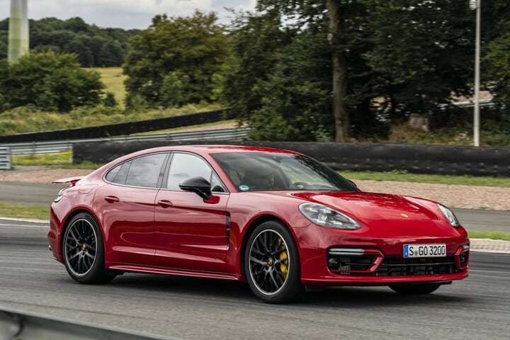 Porsche Panamera GTS