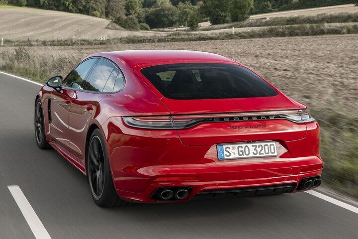 Porsche Panamera GTS
