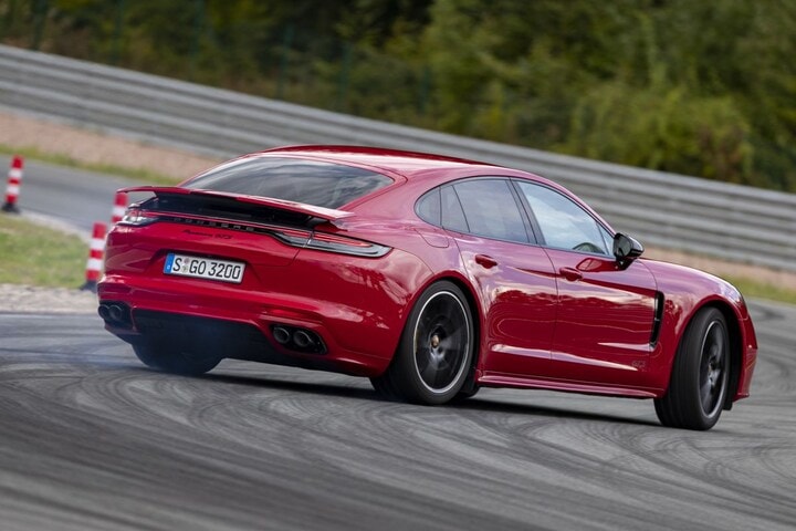 Porsche Panamera GTS