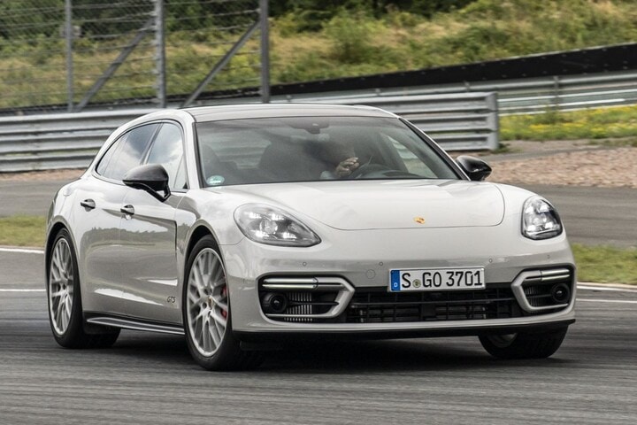 Porsche Panamera GTS Sport Turismo
