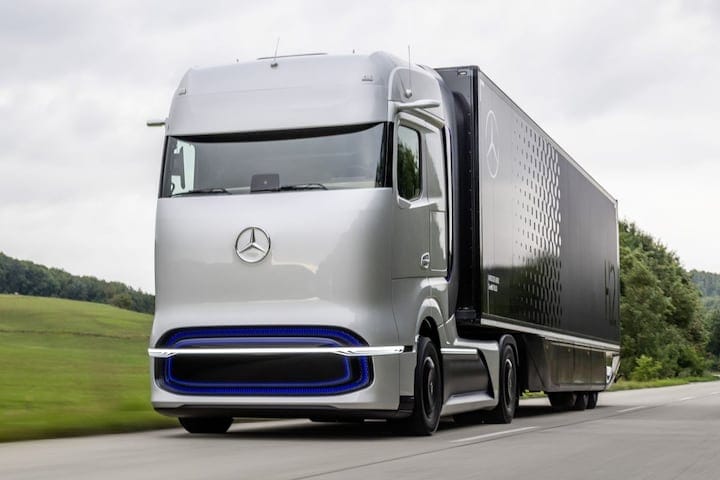 Mercedes-Benz Daimler GenH2 Truck en eActros