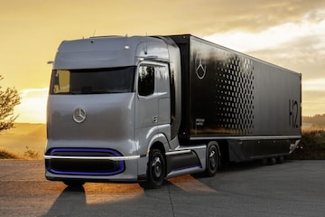 Mercedes-Benz Daimler GenH2 Truck en eActros