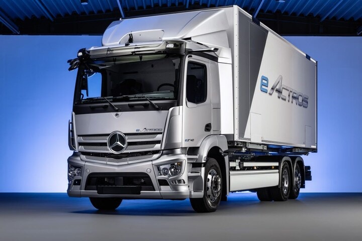 Mercedes-Benz Daimler GenH2 Truck en eActros