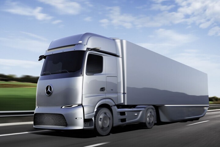 Mercedes-Benz Daimler GenH2 Truck en eActros