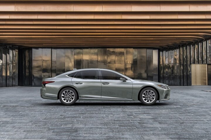 Lexus LS 500h