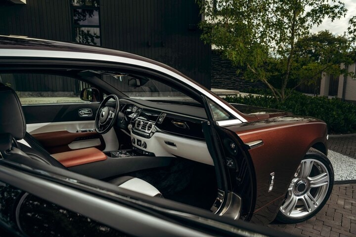Niels van Roij Design Silver Spectre Shooting Brak
