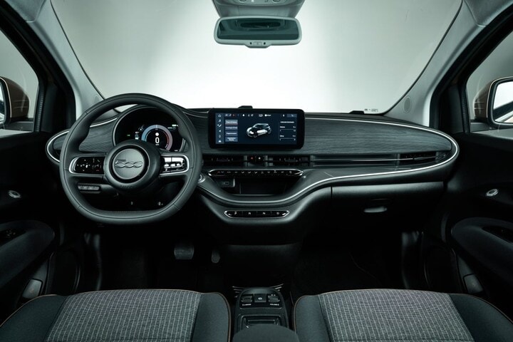 Fiat 500E 3+1