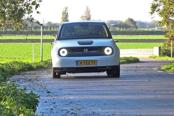 Honda e