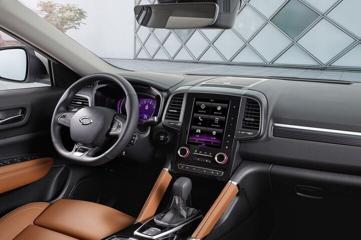 Samsung QM6 2021