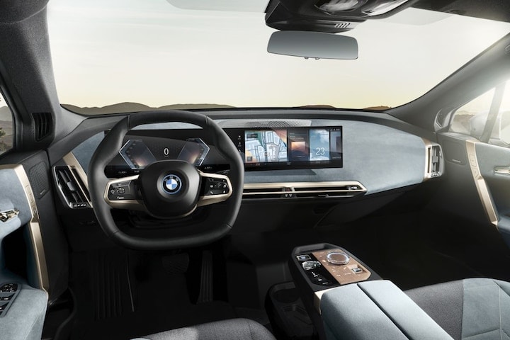 BMW iX