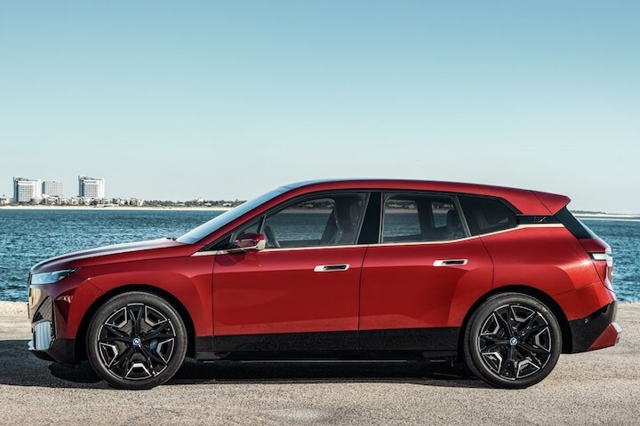 BMW iX