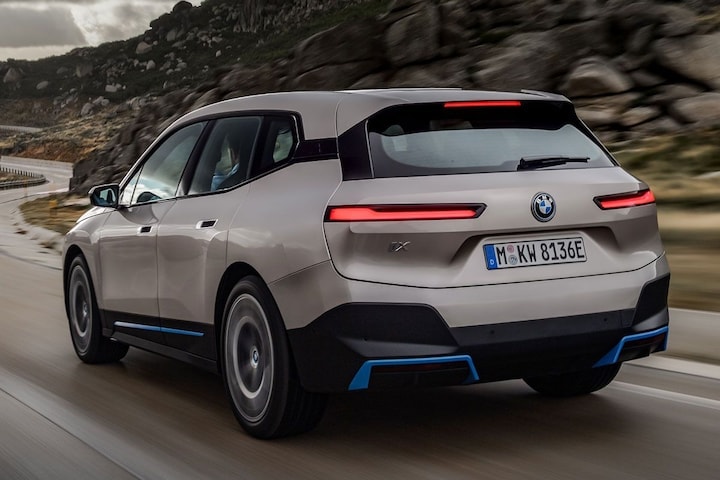 BMW iX