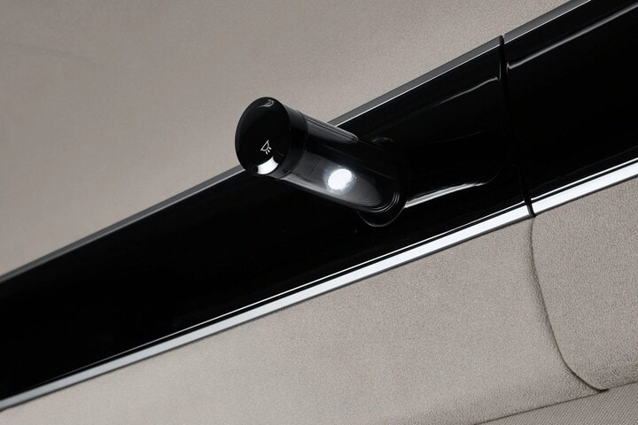 Kia Carnival Hi-Limousine