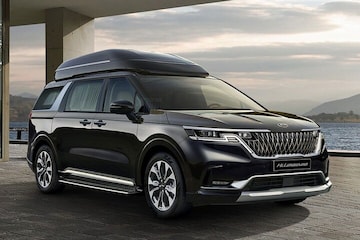 Kia Carnival Hi-Limousine