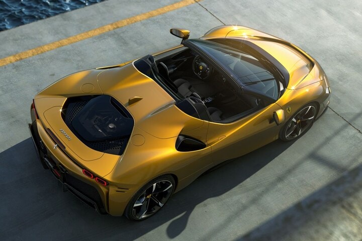 Ferrari SF90 Spider