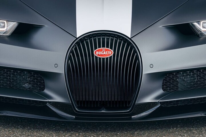 Bugatti Chiron Les Legendes du Ciel