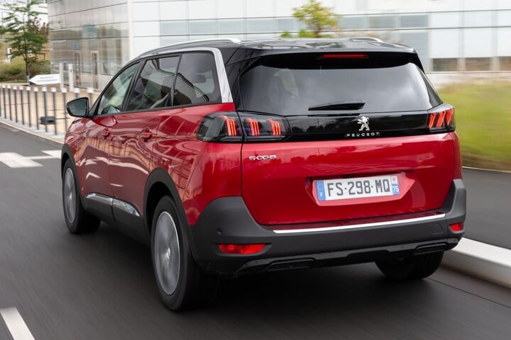 Peugeot 5008