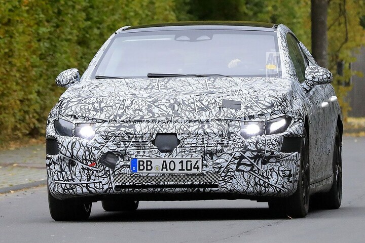Spyshots Mercedes-Benz EQE
