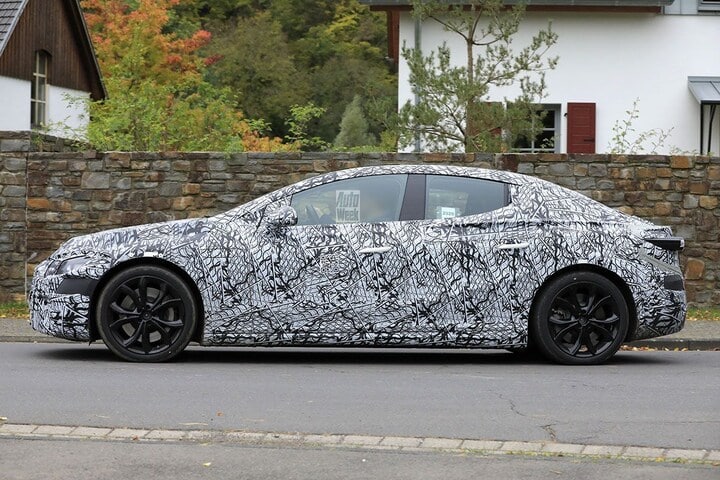 Spyshots Mercedes-Benz EQE