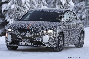 Peugeot 308 spyshots