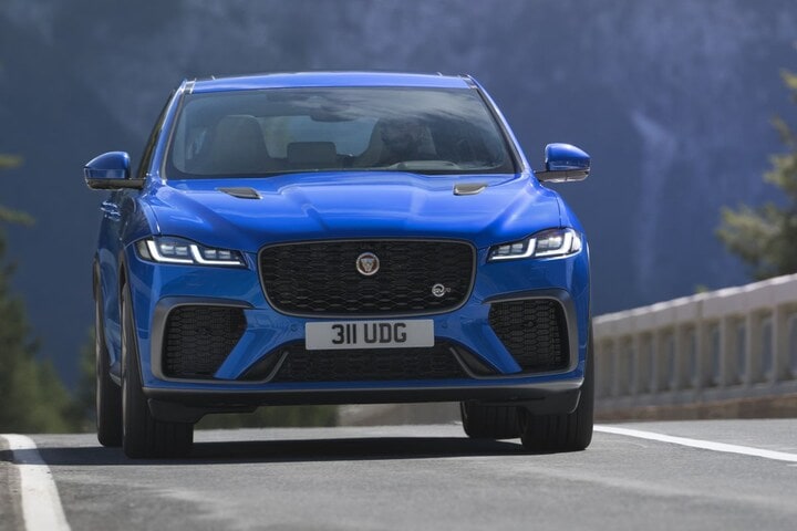 Jaguar F-Pace SVR
