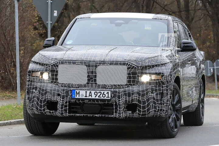 Spyshots BMW X8