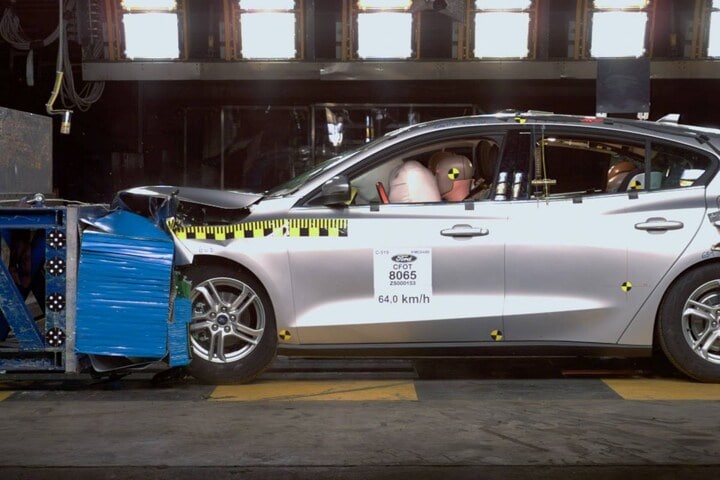 Ford crashtest