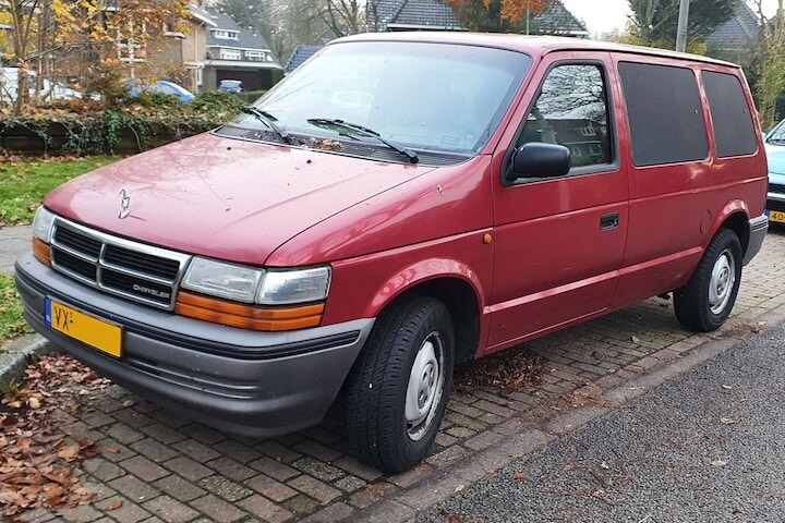 In het Wild Chrysler Voyager Commercial