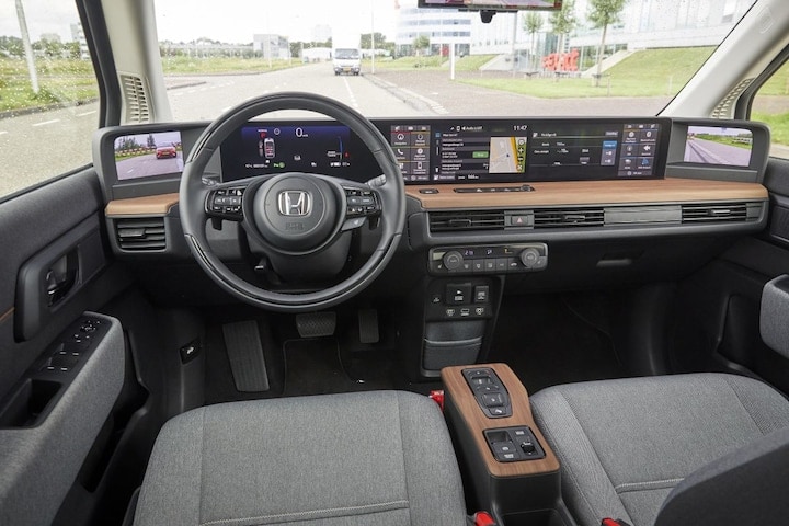 Honda e