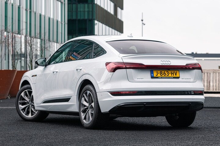 Audi E-tron Sportback - Jaguar I-Pace