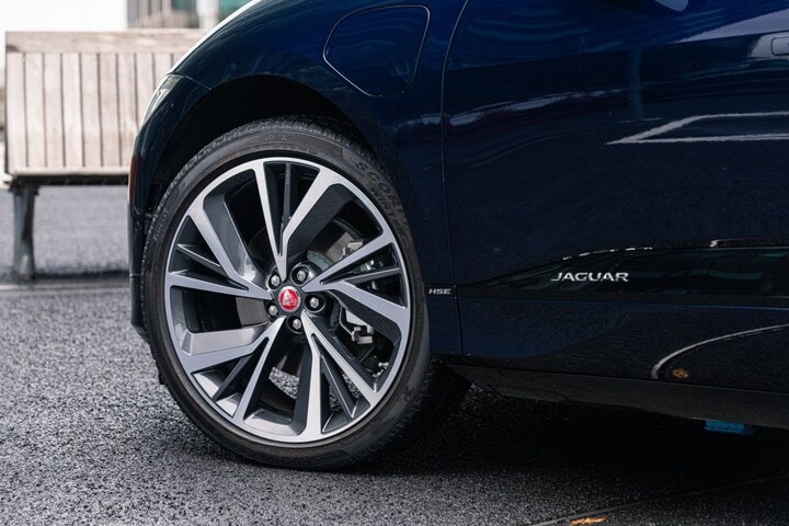 Audi E-tron Sportback - Jaguar I-Pace