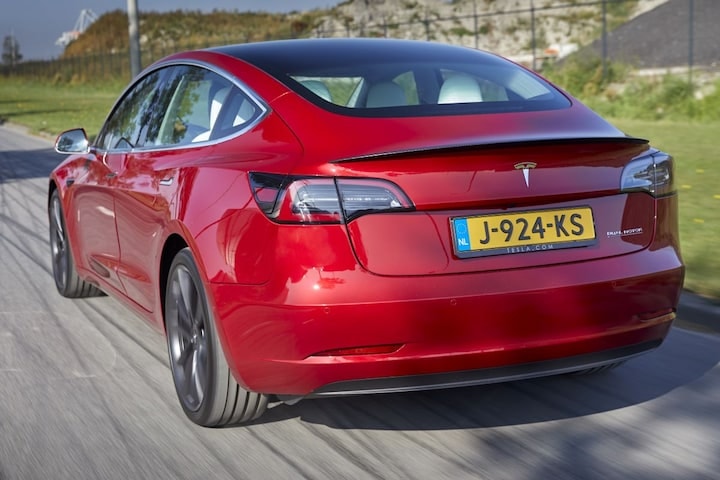 EV elektrische auto multitest Polestar Tesla