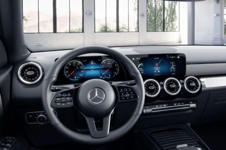Mercedes-Benz GLB B2B