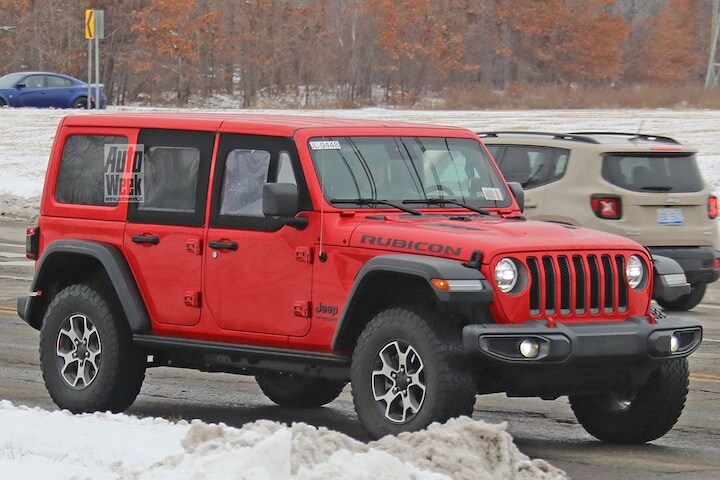 Spyshots Jeep Wrangler halve portieren