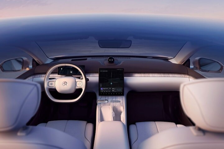Nio ET7