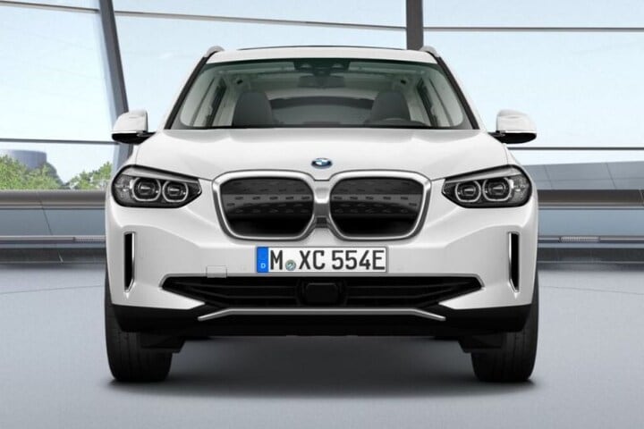 iX3