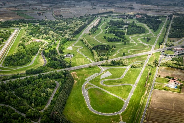 De Vluchtstrook testcircuits