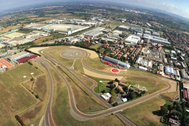 De Vluchtstrook testcircuits