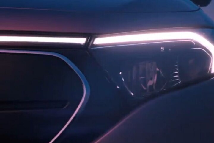 Mercedes-Benz EQA teaser