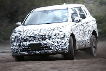 Mitsubishi Outlander teaser