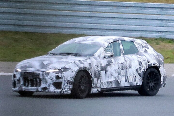 Ferrari Purosangue spyshots mule
