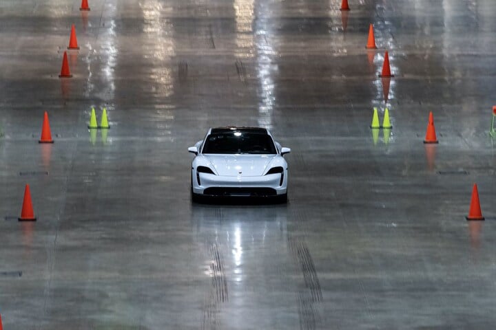 Porsche Taycan