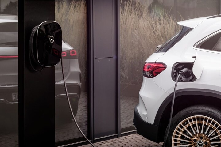 Mercedes-Benz EQA