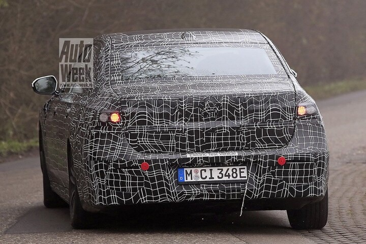 Spyshots BMW i7